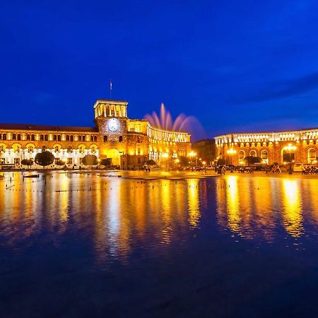 Apartment Near The Republic Square Ереван Экстерьер фото